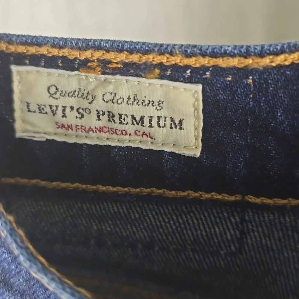 Levi's 501® Original High Rise Mid-Thigh Womens Shorts Size 24 = 0 - 00 NWT - Picture 9 of 16